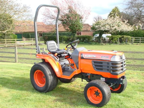 KUBOTA B1700 PIERŚCIENIE I TŁOKI